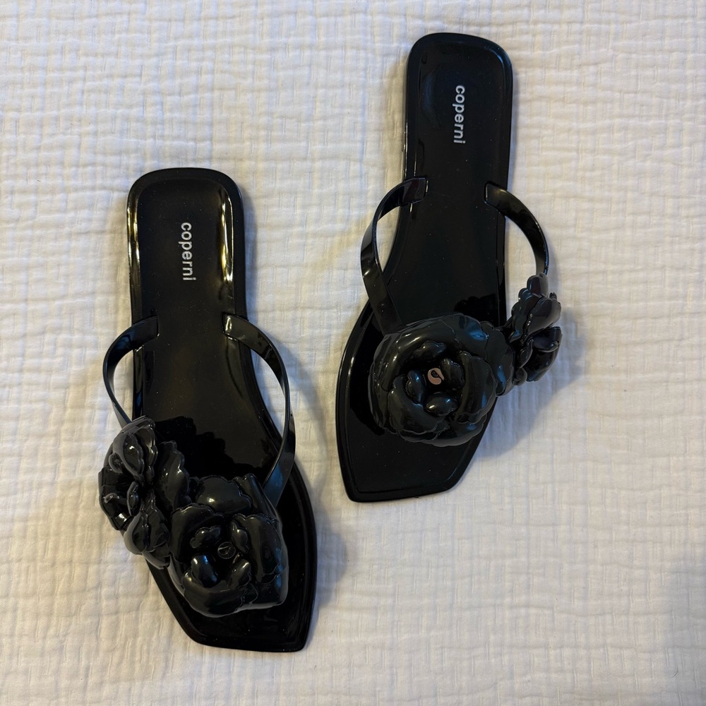 Coperni Black Floral Flip Flops | US 8